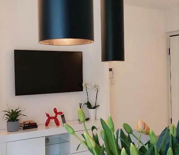 Interno 5 * Λαντσιάνο